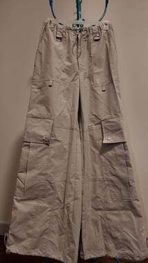 SHEIN Khaki Wide-Leg Drawstring Parachute Cargo Pants – Size S (US 4 / EU 36)
